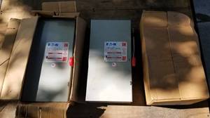 lot 4122 image: 3 Heavy Duty Eaton Saftey Switch Boxes