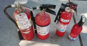 lot 4132 image: 4 fire extinguishers