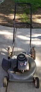 lot 4135 image: Big Wheel Yard Machines 22 cut push mower