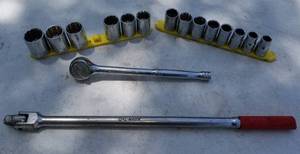 lot 5336 image: 12 drive metric socket set with ratchet and break over