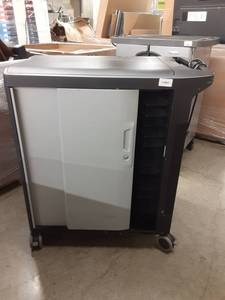 lot 1318 image: Dell Mobile Computing Cart Charging Cart              1137235