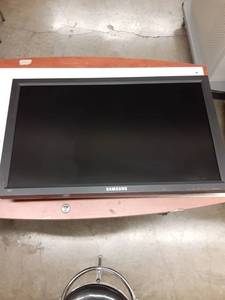 lot 1345 image: SAMSUNG 400FP-3 FlatScreen TV              988420