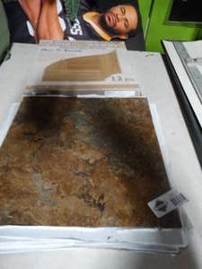 lot 3437 image: Lot of Tile and Vinyl Floor Tile