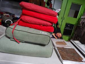 lot 3439 image: Lot of Seat Cushions