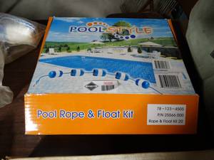 lot 3688 image: Pool Rope and Float Kit