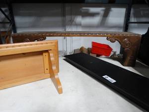 lot 3458 image: Lot of Wall Shelves