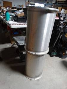 lot 3490 image: 2 LARGE aluminum pipes