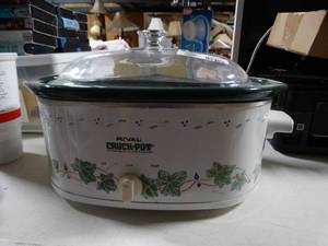 lot 3494 image: Rival Crock-Pot