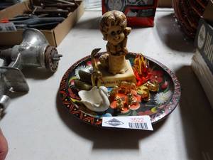 lot 3522 image: Lot of Animal Home Decor