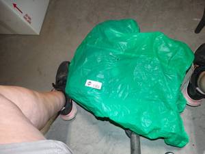 lot 3525 image: Intex Air Mattress