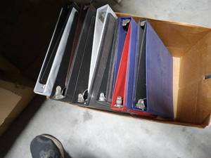 lot 3563 image: Lot of Binders