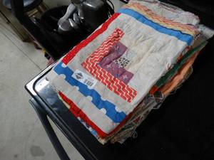 lot 3585 image: Colorful Quilt