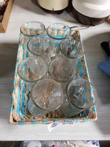 lot 3603 image: Lot of Approx. 8 Drinking Glasses in Cute Basket