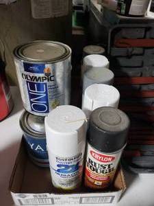 lot 3618 image: Lot of Paints
