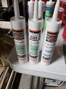 lot 3624 image: Lot of 3 Tubes of Caulk