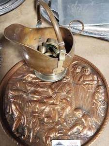 lot 3642 image: Lot of Metal Home Decor