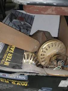 lot 3652 image: Lot of Ceiling Fan with Blades