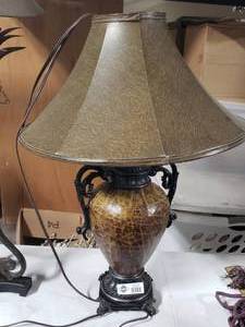 lot 3658 image: Brown and Black Table Lamp
