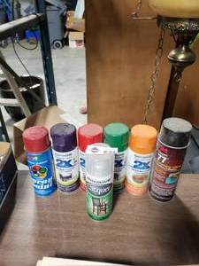 lot 3668 image: Lot of Spray Paint