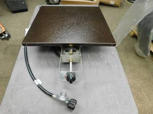 lot 1727 image: Gda Fire Pit Burner With Cover