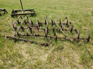 lot 20 image: Antique Farm Harrow
