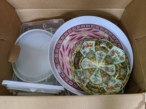 lot 78 image: Assorted Dishware