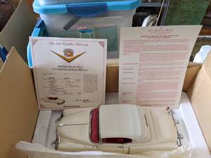 lot 84 image: Danbury Mint 1953 Cadillac Eldorado Vehicle Replica