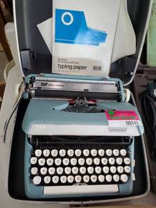 lot 141 image: Smith Corona Sterling Typewriter