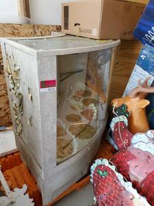lot 1176 image: WoodGlass Display Case