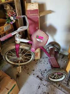 lot 1005 image: Hawthorne Purple Tricycle