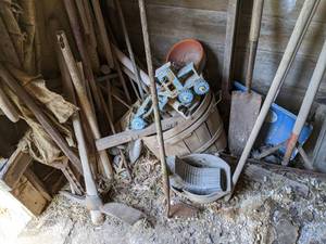 lot 1046 image: Assorted Tools, Hoes, Pickaxe And More