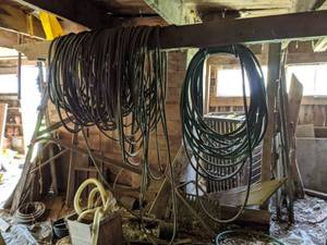 lot 1050 image: Assorted Hoses