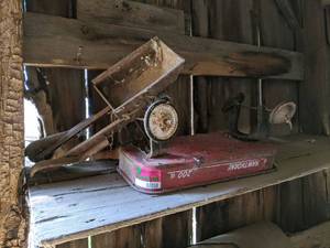 lot 1058 image: Hawthorne Wagon And Toy