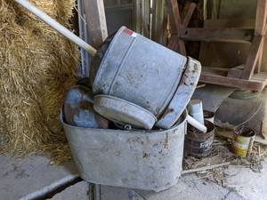 lot 1067 image: Chicken Feeders