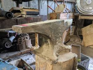 lot 1097 image: Anvil