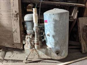 lot 1124 image: Fairbanks Morse And Company Pump