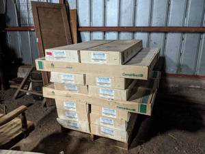 lot 1130 image: (18) Pallet Of CertainTeed Clear Impressions Perfection Shingles Prairie Sand 11 Pieces Per Box
