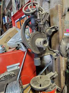 lot 1158 image: Antique Hand Drill Press