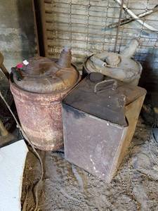 lot 1161 image: (3) Antique GasOil Cans