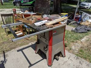 lot 109 image: Craftsman 10 Inch Contractor Saw