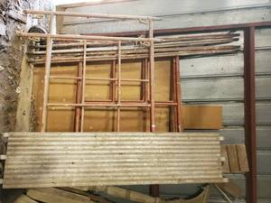 lot 1122 image: Scaffolding