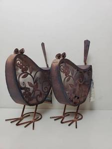 lot 73152 image: Better Homes & Gardens Solar Powered Light up Metal Decor Bird (2 pack)
