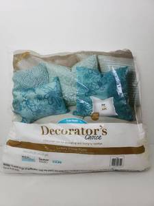 lot 73176 image: Fairfield Decorators Choice Pillow Insert, 24in x 24in
