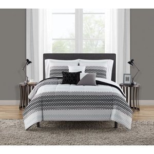 lot 73258 image: Mainstays Reversible Ombre Triangle 8-Piece Bed in a Bag Bedding Set wBONUS Sheet Set  Pillows, TwinTwin XL