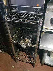 lot 4883 image: 3 shelf wire rack