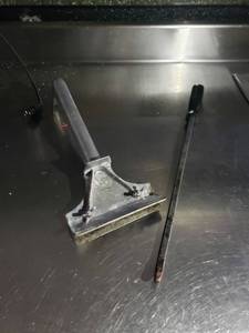 lot 4890 image: Grill scraper and pry bar