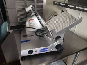 lot 4951 image: Chefmate 12 inch slicer