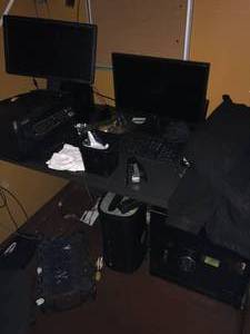 lot 4978 image: Contents of office