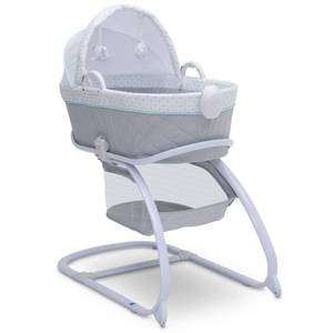 lot 3060 image: Delta Children Deluxe Moses Bassinet - Merida