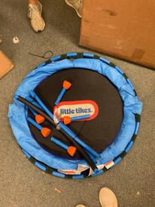 lot 3078 image: Little Tikes Trampoline